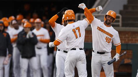 No. 19 Tennessee, Texas A&M seek to stay in SEC race, Mizzou, No. 24 Kentucky look to rebound