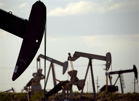 No. 2 oil-producing US state braces for possible end to income bonanza in New Mexico