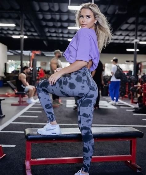 Noelle leyva ass. Sep 21, 2023 · TikTok Star Noelle Leyva was born on January 6, 2001 in New Jersey, United States. She’s 22 years old now. Before Noelle Leyva made her personal branding image as a fitness influencer star, this amazing girl started her passion for dancing. After several times dancing, Noelle was interested in expanding her career as a social media star. 
