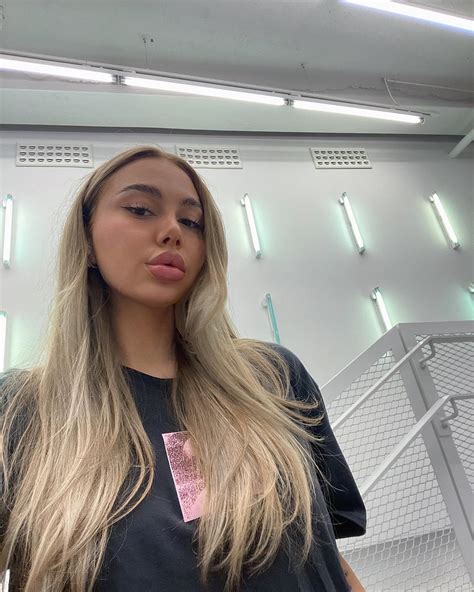 Noemie Eloise Onlyfans Leak (SEX) 215 Photos