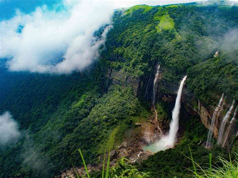 Nohkalikai Waterfalls, Cherrapunjee Nohkalikai Waterfalls …