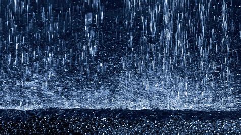 Noise of rain. While some folks never think much about it, a clean vehicle is actually a happier vehicle. Learn more about washing your car naturally with rain. Advertisement While some folks nev... 