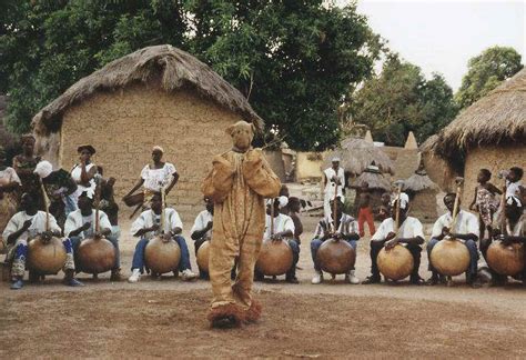 Nomenclature de quelques termes usuels des traditions orales senufo de cote d'ivoire. - La méthode de la philosophie africaine.