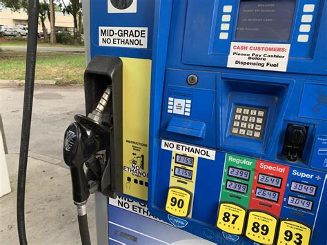 Find a gas stations with rec 90 near you
