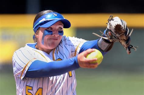 NorCal softball regionals: Pinole Valley advances while Mitty, California bow out
