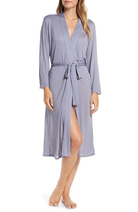 Nordstrom rack bathrobes. Bliss Plush Robe. Get a $40 Bonus Note when you use a new Nordstrom credit card. See Restrictions & Apply. Free shipping on orders over $89. Shop Nordstrom Nordstrom Bliss Plush Robe at Nordstromrack.com. Luxuriously plush fleece makes this long robe the ultimate in comfort while a shawl collar and pockets add practicality to the cozy style. 