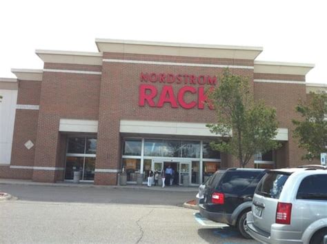 Nordstrom rack in michigan. Call (312) 464-1515 for store services like personal stylists, alterations, and free store pickup and returns. Visit Nordstrom Michigan Avenue at 55 E Grand Avenue. Entrances are at 520 N. Michigan Ave through the Shops at North Bridge mall and at the corner of Grand and Wabash. 