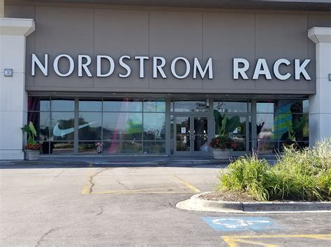 Nordstrom rack oak brook. Things To Know About Nordstrom rack oak brook. 