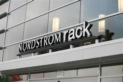 7 Nordstrom & Nordstrom Rack Locations in Minnesota.