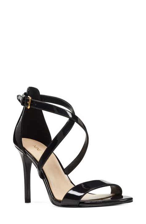 Nordstrom strappy sandals. Find a great selection of Women's Clear Heels at Nordstrom.com. Find strappy heels, pumps, sandals, wedges, and more. Shop from top brands like Steve Madden, Schutz, and more. Skip navigation. ... Scolto Transparent Strap Sandal (Women) $745.00 Current Price $745.00. New Markdown. Jeffrey Campbell. Bare Slide Sandal (Women) $77.47 Current … 