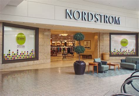 Nordstrom westfarms. May 8, 2020 · A report earlier this week by Women’s Wear Daily said Nordstrom was planning to close the Westfarms location, but it was inaccurate. ... Nordstrom is shuttering 16 namesake department stores to ... 