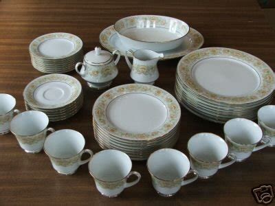 Noritake China 42 pc May Garden 2355 - Perfect! …