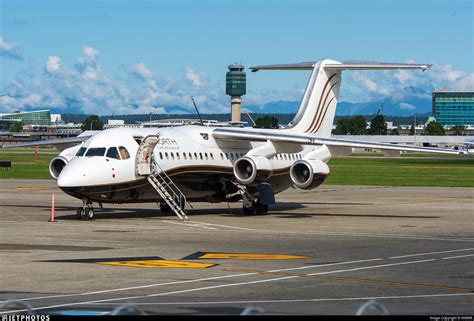 North Cariboo Air Avro RJ100 Avroliner'nun koltuk haritasi. 