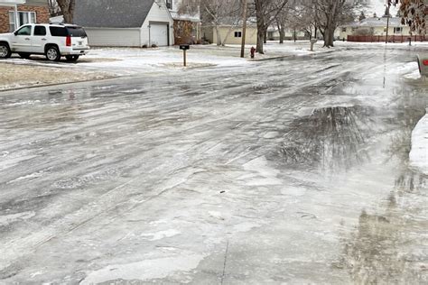 North Dakota governor declares emergency for ice storm that left thousands without power