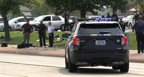 North Dakota police say 1 officer died, 2 injured in shooting that also left suspect dead in Fargo