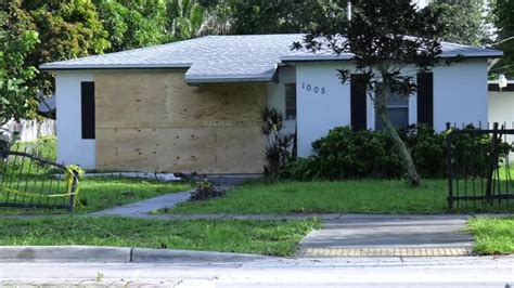 North Miami home boarded up after SUV crashes into living room