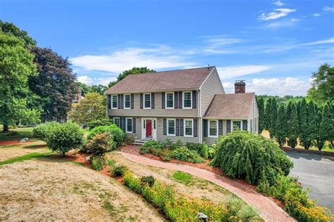 North andover homes for sale. Sold - 99 Gray St, North Andover, MA - $922,000. View details, map and photos of this single family property with 4 bedrooms and 3 total baths. MLS# 73166871. 