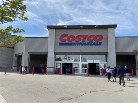 North riverside costco. Nov 25, 2013 · Appointments recommended! Schedule your appointment today at (separate login required). Walk-in-tire-business is welcome and will be determined by bay availability. Mon-Fri. 10:00am - 7:00pmSat. 9:30am - 6:00pmSun. CLOSED. Shop Costco's North riverside, IL location for electronics, groceries, small appliances, and more. 