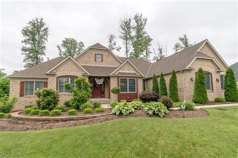 North royalton homes for sale. Recommended. $799,900. 6 Beds. 5.5 Baths. 5,400 Sq Ft. 20969 Evergreen Trail, North Royalton, OH 44133. Fabulous custom estate home situated on a 1 acre lot in the esteemed Timberlane Estates of North Royalton! Stamped concrete walk leads to the grand front alcove with 8’ doors! 
