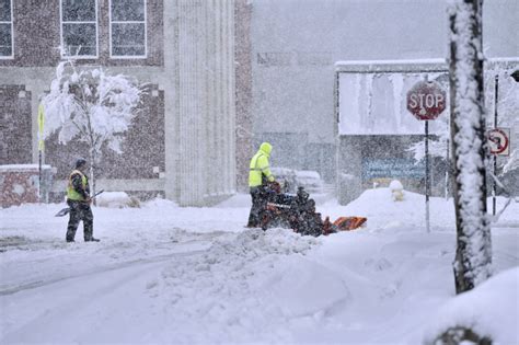 Northeast winter storm shuts schools, knocks out power