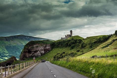 Northern Ireland Sightseeing Tour from Belfast 2024