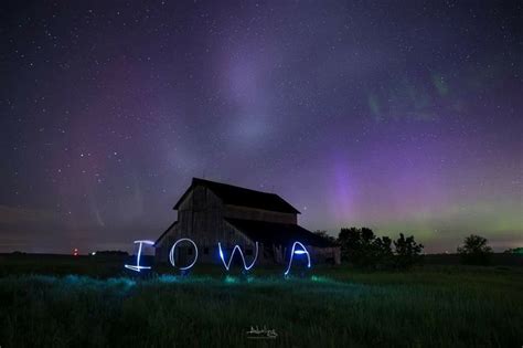Northern Lights dance in Iowa skies Sunday night