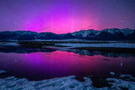 Northern lights seen from Mammoth Lakes