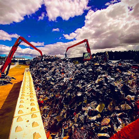 Northern metal recycling. See the latest jobs across the EMR family. EMR Bismarck local scrap metal yard. Open from 07.30 Call (701) 223-4209. Best prices paid for ferrous (steel / iron) and non-ferrous (aluminium, brass, bronze, copper, lead) metals, scrap autos, cans, and appliances. 