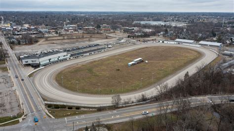 Northville downs results. In 2021, the racetrack greeted roughly 250,000 customers, down 14% from 2019. "In 2017, my family decided that it was time to entertain the idea of not doing this, but business has changed over those four years," Carlo said. "We are in it for the long haul." 