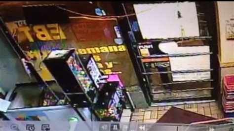 Northwest Side store burglarized twice in an hour. Workers say CPD was slow to respond