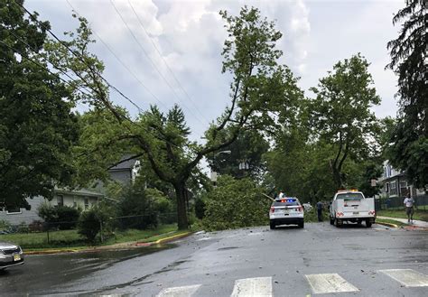 Not-so-perfect storm knocks out power in Montgomery Co. neighborhood amid heat wave