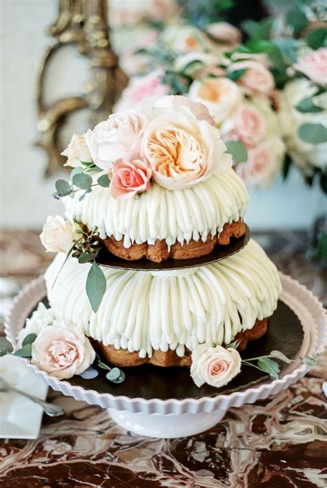 Nothing but the bundt cake. These 10 strange and unusual wedding cakes may not be your cup of tea, but may nonetheless inspire you. Take a look at 10 strange and unusual wedding cakes. Advertisement It's alwa... 