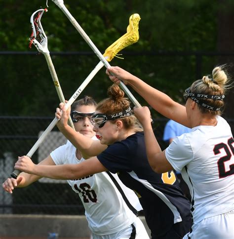Notre Dame girls stays perfect in hard-fought win over Wellesley