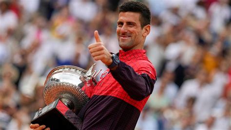 Novak Djokovic returns to ATP No. 1 with his 23rd Slam title; Iga Swiatek stays at WTA No. 1