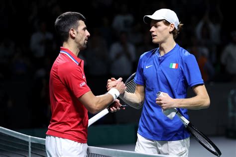Novak Djokovic sufre dos derrotas el mismo día cuando Italia vence a Serbia en semifinales de la Copa Davis