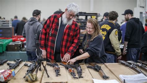 Huron Gun Collector Show Ann Arbor, MI N