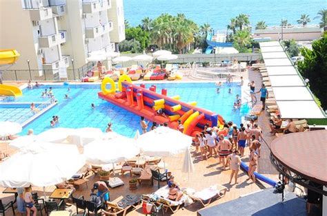 Nox Inn Beach Resort & Spa, Alanya nerede, otobüs ile nasıl. 
