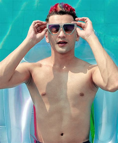 Nude Celebrity Database 