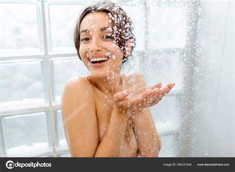 Nude cougar women showering. .  <a href=https://b24.real-pack.ru/assets/ima...