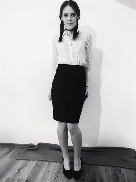 Nude female butts snd feet. .  <a href=https://app.affiniteam.io/assets/images/mxr...