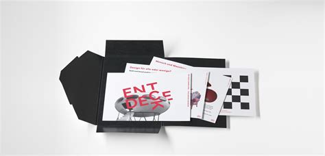 Nude inflatable.  Entdecke die immer wachsende Sammlung von hoch qualitati...