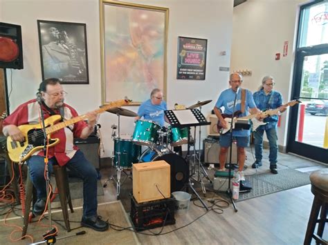 Nude jipsies. .  ...