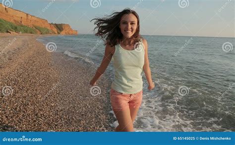 Monika Fox. Whore Monika Fox walks naked in front of the police. 99.4k 99% 2min - 1080p. namorada novinha exibindo pra galera. 300.5k 99% 3min - 1080p. Sexy teen chum's step sister fucks brother and spy cam nude beach first. 9.3k 8min - 720p. Handjob and cumshot on belly with a blonde babe on the beach. 1.3M 99% 9min - 720p.