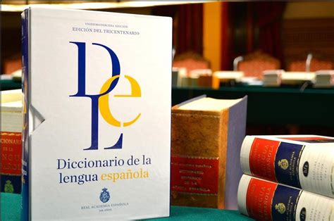 Nuevo diccionario de la lengua castellana. - Fisica - tomo 2 - 4 edicion.