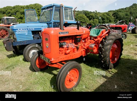 Nuffield universal drei 3 vier 4 traktor reparaturanleitung. - Economics principles and practices guided activities.