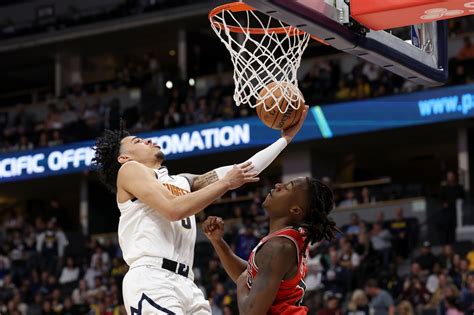 Nuggets use third-quarter burst to crush Bulls, finishing perfect back-to-back after Jamal Murray exits with hamstring tightness