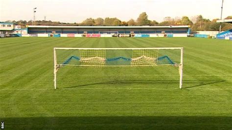 Nuneaton Borough close academy because of lack of funding