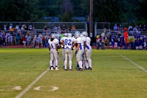 Nurse arranges for terminally ill father to see son’s football game ...