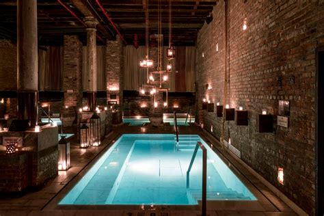 Nyc bathhouse. Steve Ostrow, who founded the trailblazing New York City gay bathhouse the Continental Baths, where Bette Midler, Barry Manilow and other famous artists launched their careers, has died. He was 91. 