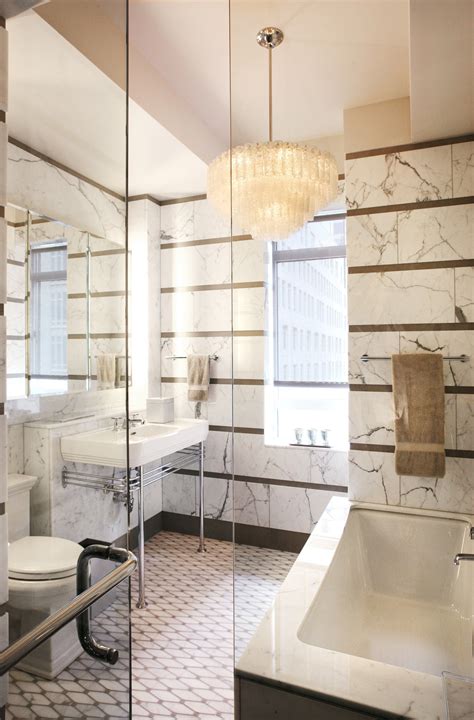 Nyc bathrooms. And of course there are malls. Yes we have them in NYC, even in Manhattan: The Shops at Columbus Circle at the Time Warner Center, East River Plaza and the Manhattan Mall all have public … 